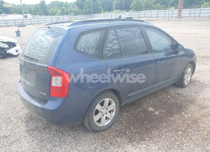 Photo 4 of 2007 Kia Rondo LX V6 (VIN KNAFG526477110293)