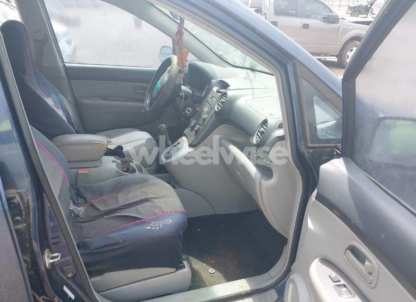 Photo 5 of 2007 Kia Rondo LX V6 (VIN KNAFG526477110293)