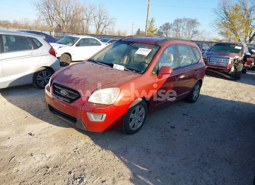Photo 2 of 2008 Kia Rondo LX V6 (VIN KNAFG526587147323)