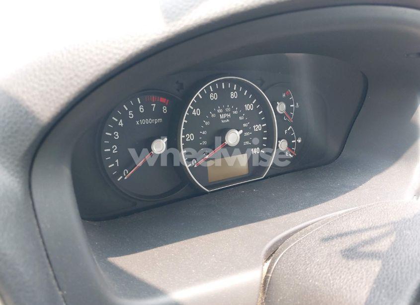 Photo 7 of 2009 Kia Rondo LX V6 (VIN KNAFG526697252826)