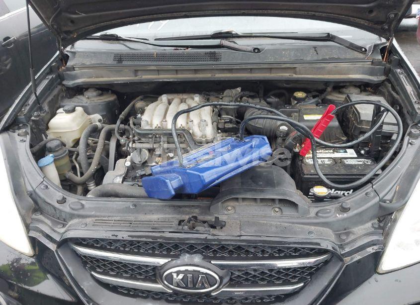 Photo 10 of 2007 Kia Rondo EX V6 (VIN KNAFG526777116881)