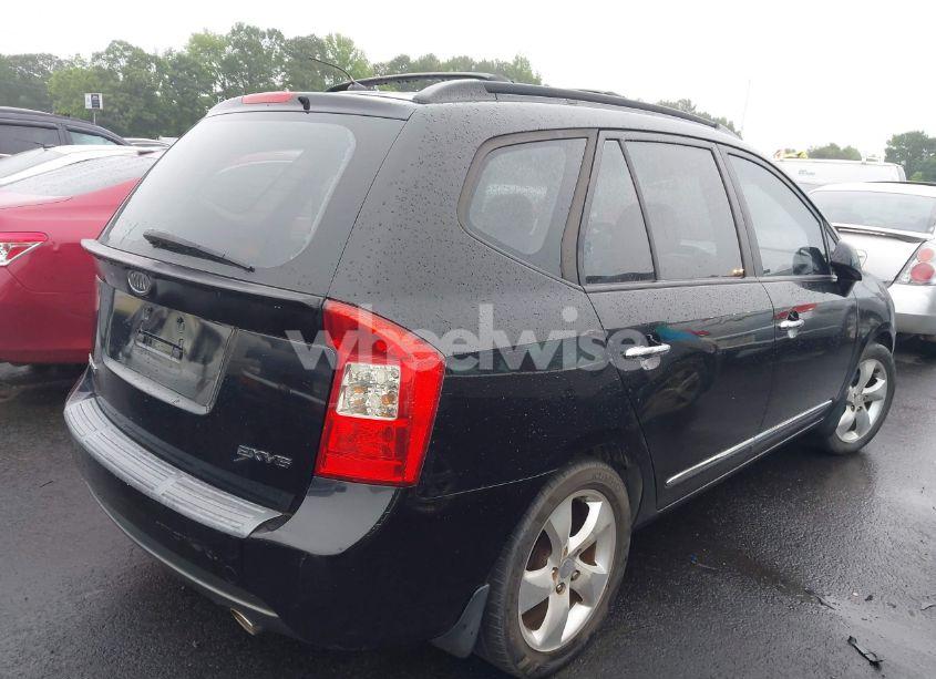 Photo 4 of 2007 Kia Rondo EX V6 (VIN KNAFG526777116881)
