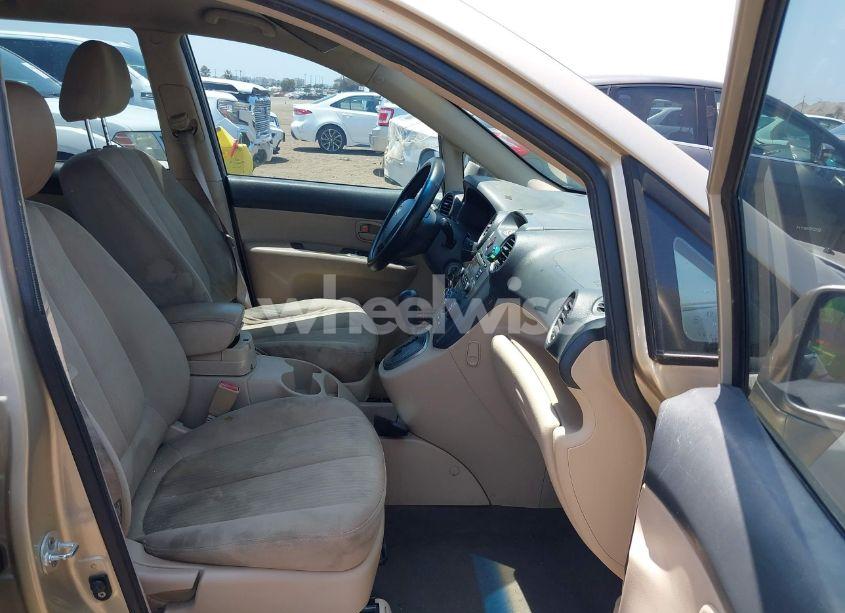 Photo 5 of 2008 Kia Rondo LX V6 (VIN KNAFG526X87151643)