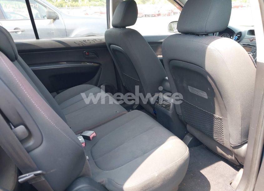 Photo 8 of 2009 Kia Rondo LX (VIN KNAFG529297274557)