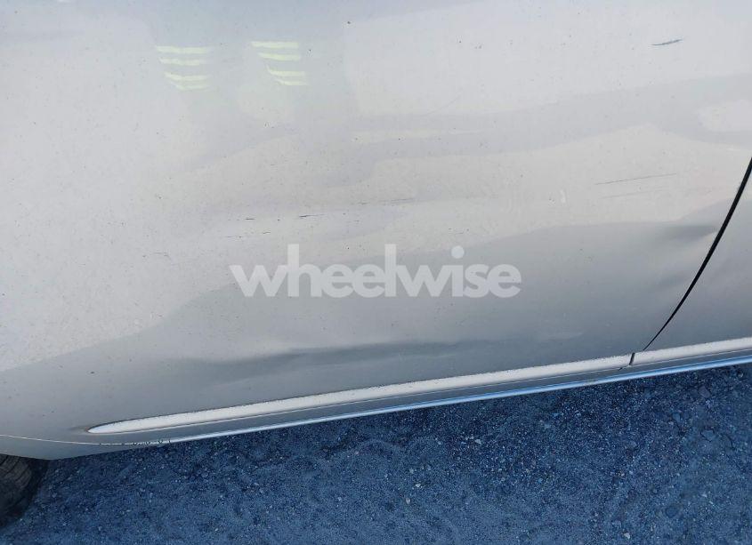 Photo 12 of 2009 Kia Rondo LX (VIN KNAFG529597262211)