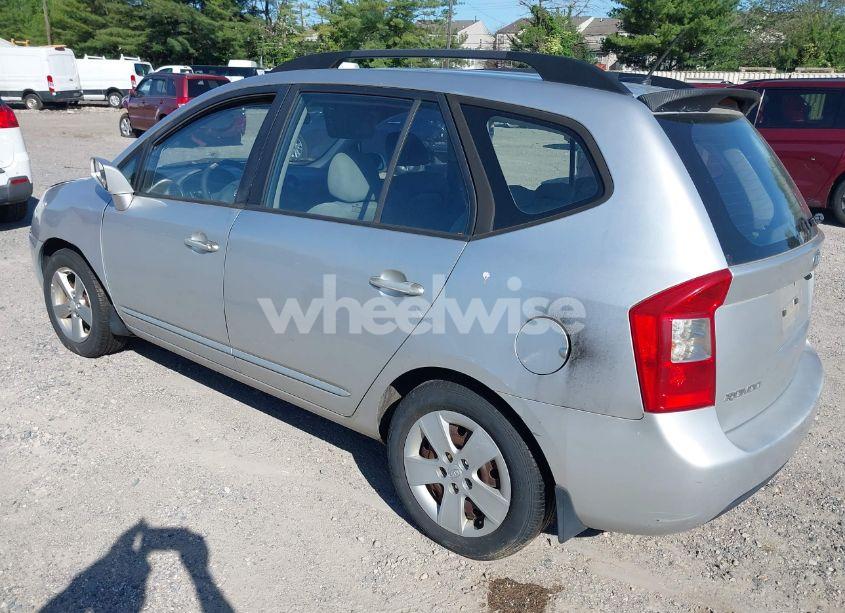 Photo 3 of 2009 Kia Rondo LX (VIN KNAFG529597262211)