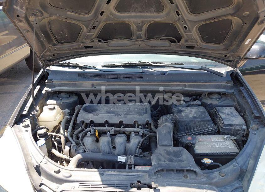 Photo 10 of 2009 Kia Rondo LX (VIN KNAFG529797276207)