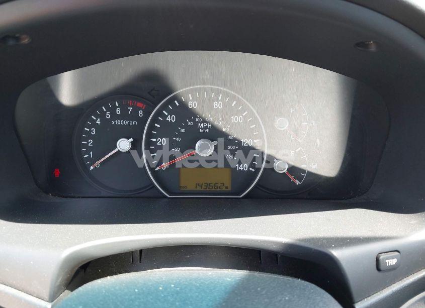 Photo 7 of 2009 Kia Rondo LX (VIN KNAFG529797276207)