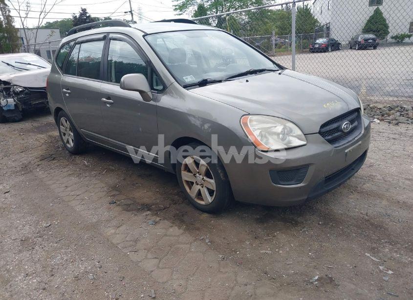 2009 Kia Rondo LX (VIN KNAFG529997274586) main photo