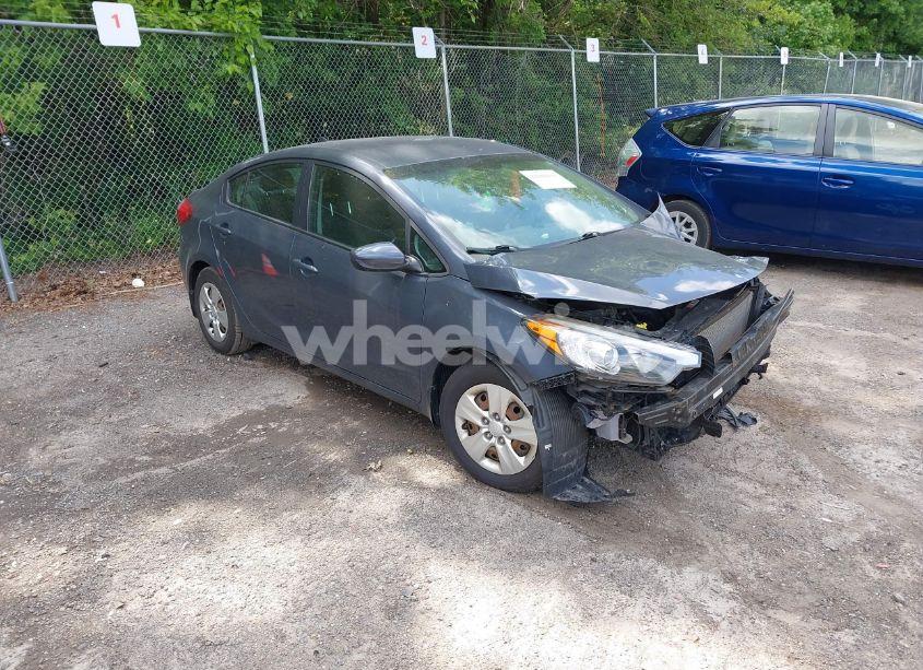2016 Kia Forte LX (VIN KNAFK4A61G5611356) main photo