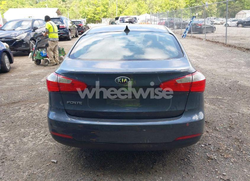 Photo 15 of 2016 Kia Forte LX (VIN KNAFK4A61G5611356)