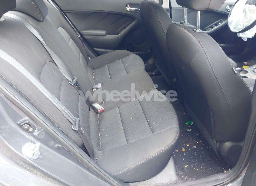 Photo 8 of 2016 Kia Forte LX (VIN KNAFK4A61G5611356)