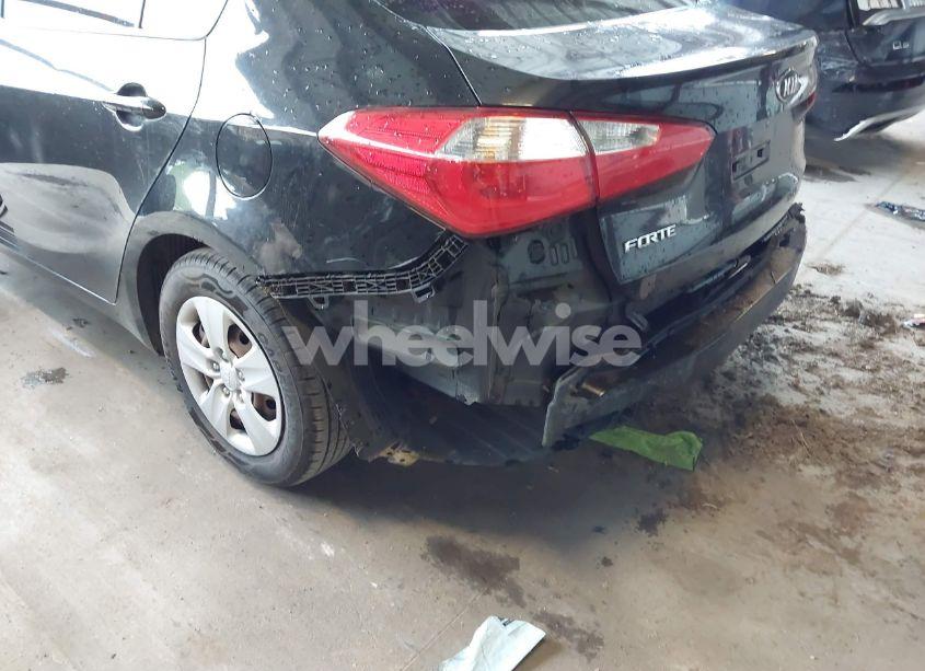 Photo 6 of 2016 Kia Forte LX (VIN KNAFK4A61G5617139)