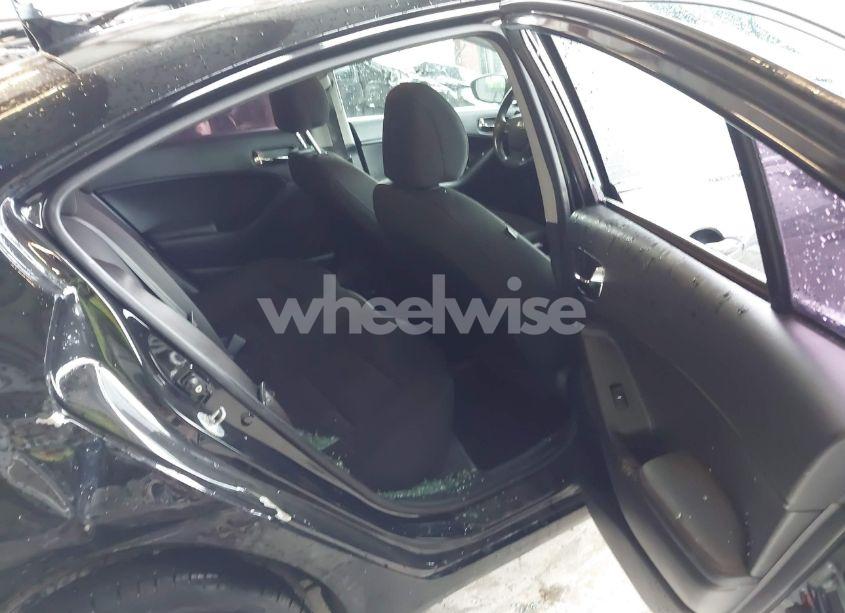 Photo 8 of 2016 Kia Forte LX (VIN KNAFK4A61G5617139)