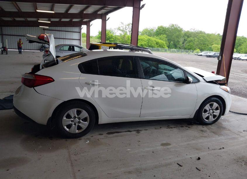 Photo 14 of 2016 Kia Forte LX (VIN KNAFK4A62G5457918)