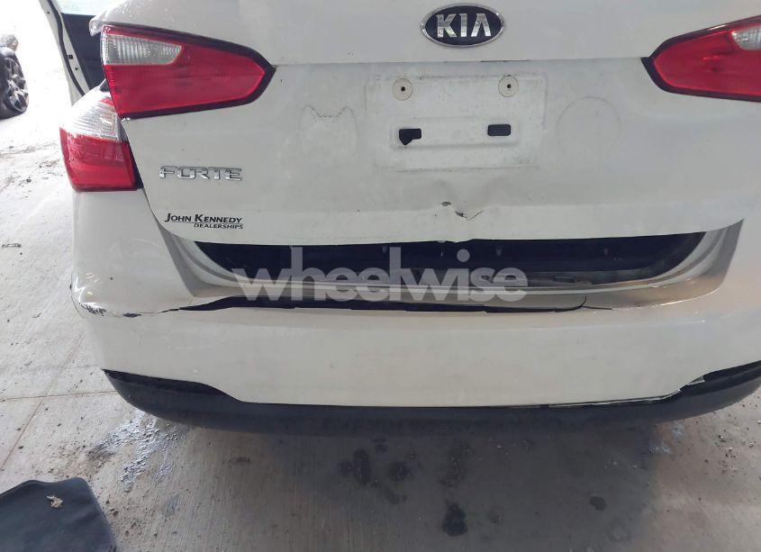 Photo 6 of 2016 Kia Forte LX (VIN KNAFK4A62G5457918)