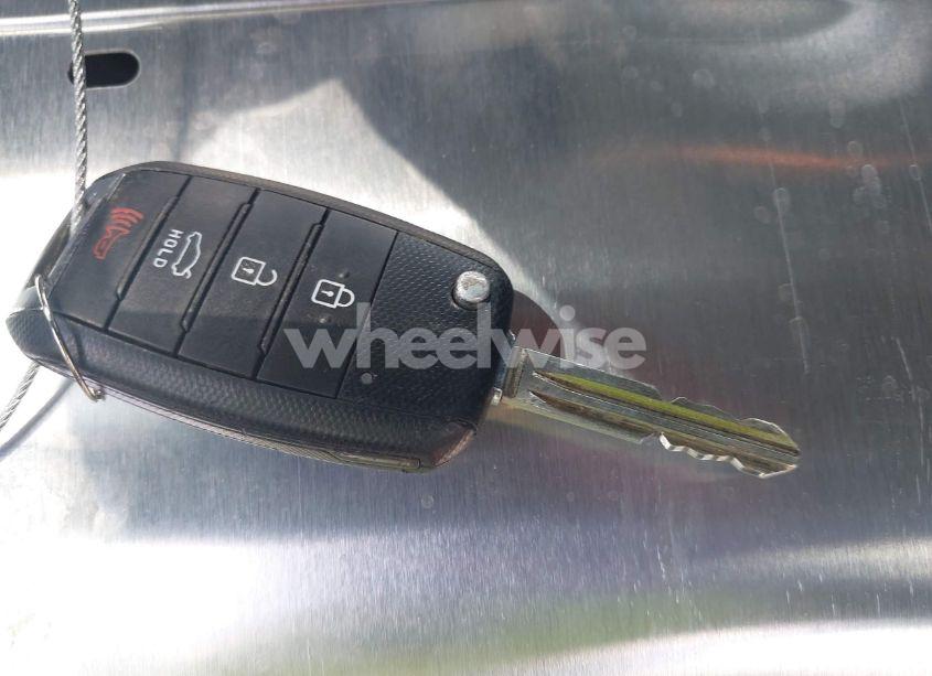 Photo 11 of 2016 Kia Forte LX (VIN KNAFK4A62G5585740)