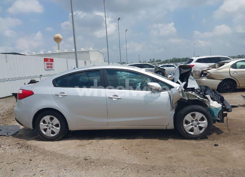 Photo 14 of 2016 Kia Forte LX (VIN KNAFK4A62G5585740)