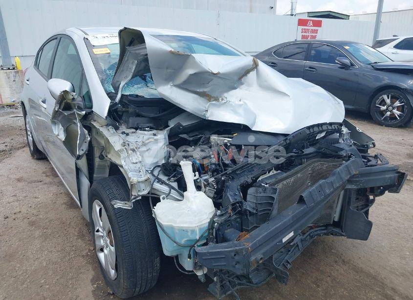 Photo 6 of 2016 Kia Forte LX (VIN KNAFK4A62G5585740)