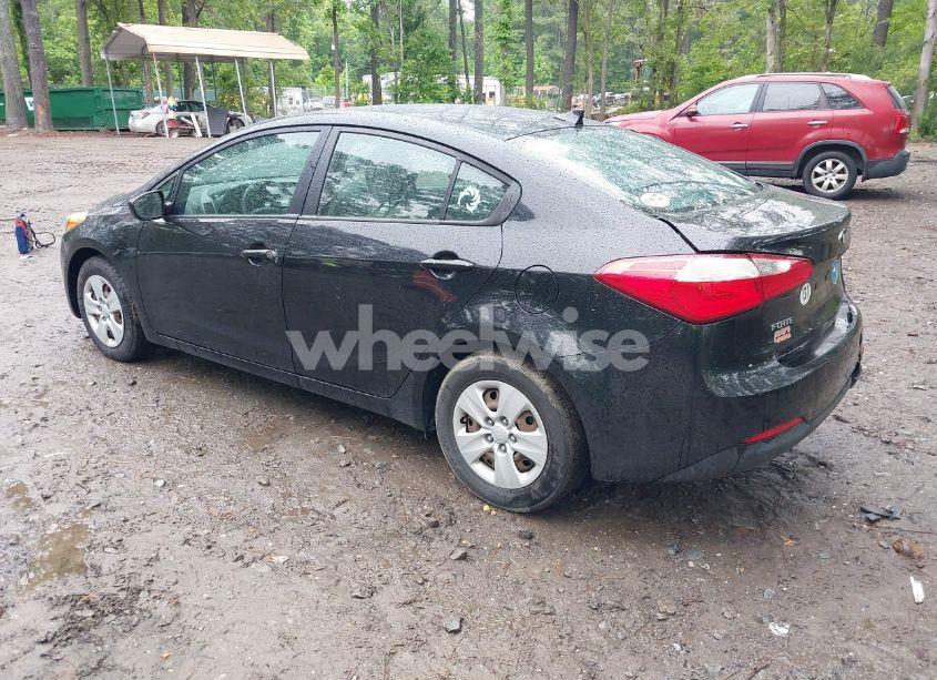 Photo 3 of 2016 Kia Forte LX (VIN KNAFK4A63G5540385)