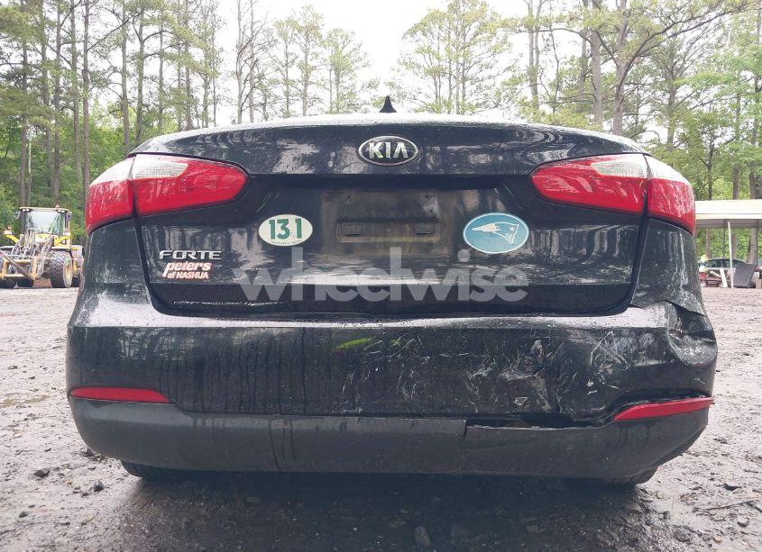 Photo 6 of 2016 Kia Forte LX (VIN KNAFK4A63G5540385)