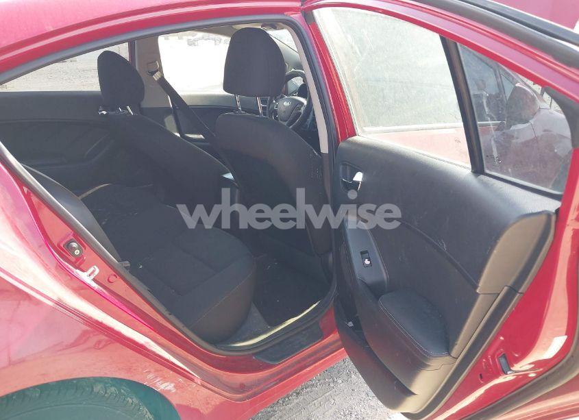 Photo 8 of 2016 Kia Forte LX (VIN KNAFK4A63G5566551)