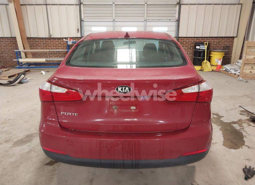 Photo 16 of 2016 Kia Forte LX (VIN KNAFK4A63G5612296)