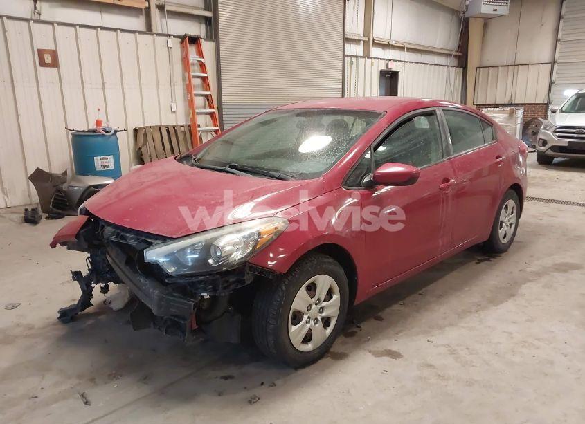 Photo 2 of 2016 Kia Forte LX (VIN KNAFK4A63G5612296)