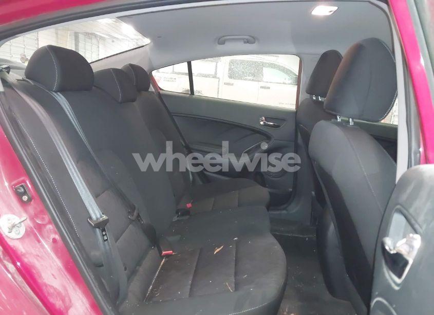 Photo 8 of 2016 Kia Forte LX (VIN KNAFK4A63G5612296)