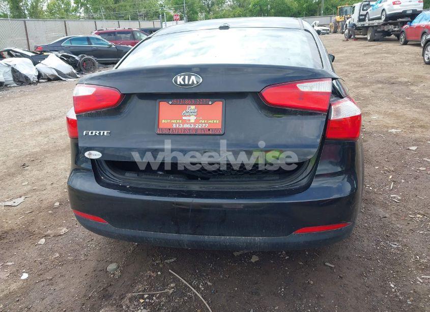 Photo 17 of 2016 Kia Forte LX (VIN KNAFK4A63G5612685)