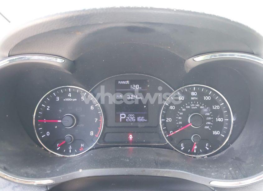 Photo 7 of 2016 Kia Forte LX (VIN KNAFK4A63G5618180)