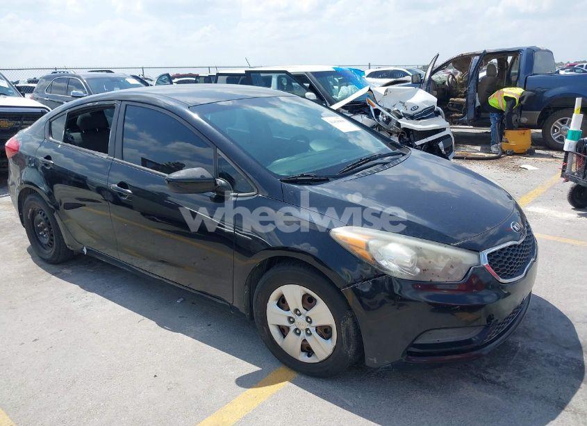 2015 Kia Forte LX (VIN KNAFK4A64F5375008) main photo