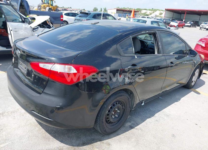 Photo 4 of 2015 Kia Forte LX (VIN KNAFK4A64F5375008)