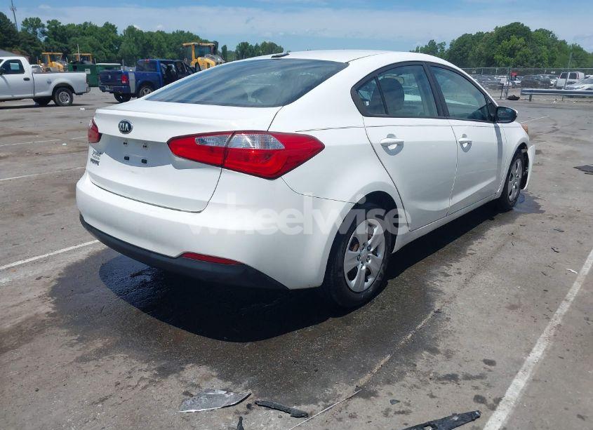 Photo 4 of 2016 Kia Forte LX (VIN KNAFK4A64G5603669)