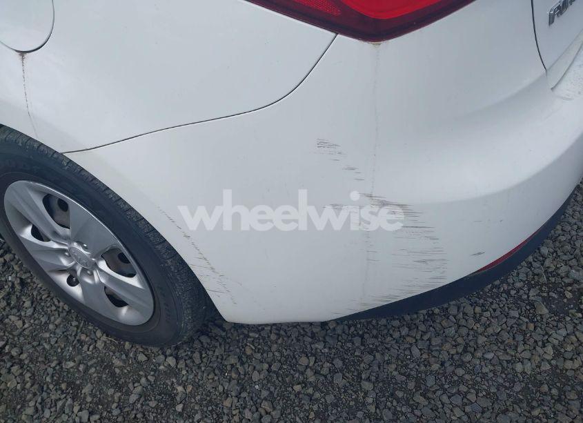 Photo 6 of 2016 Kia Forte LX (VIN KNAFK4A64G5619676)