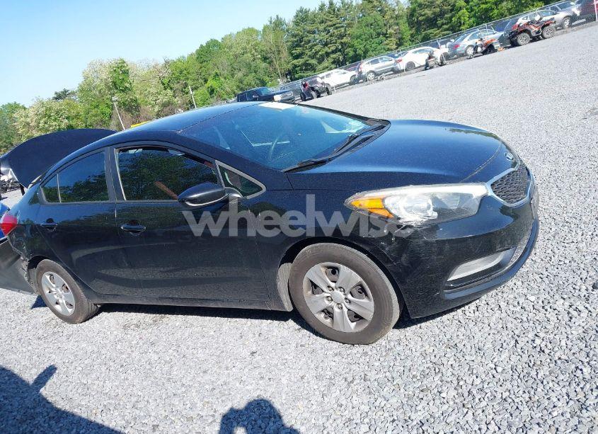 Photo 13 of 2015 Kia Forte LX (VIN KNAFK4A65F5338985)
