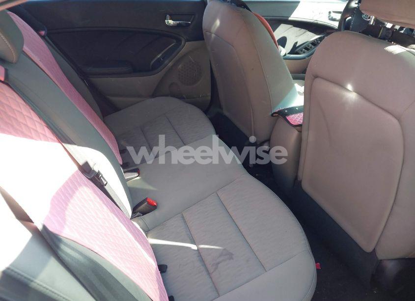 Photo 8 of 2015 Kia Forte LX (VIN KNAFK4A65F5338985)