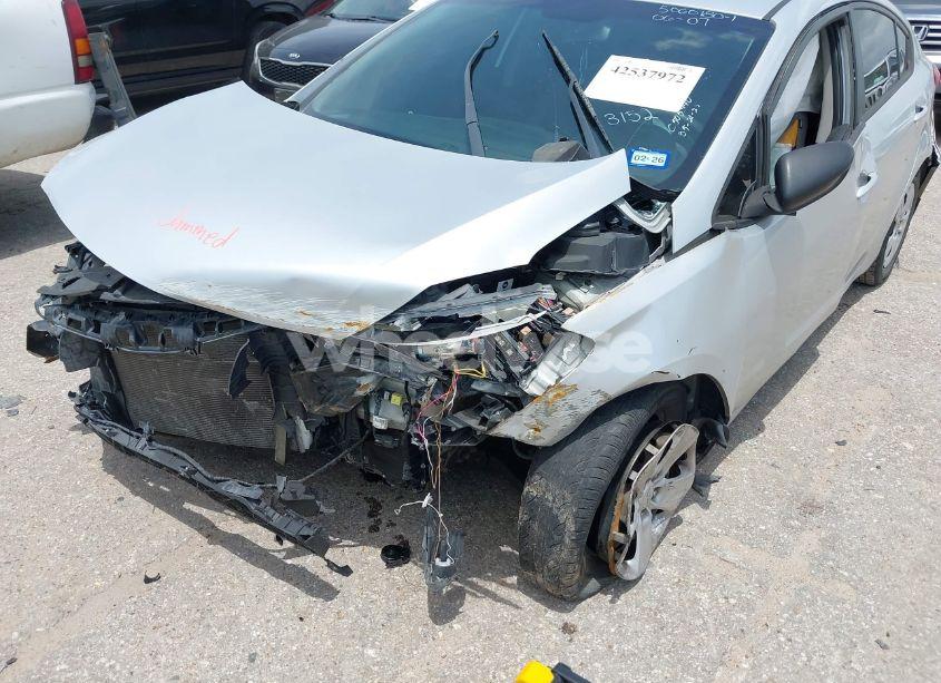 Photo 6 of 2015 Kia Forte LX (VIN KNAFK4A66F5293152)