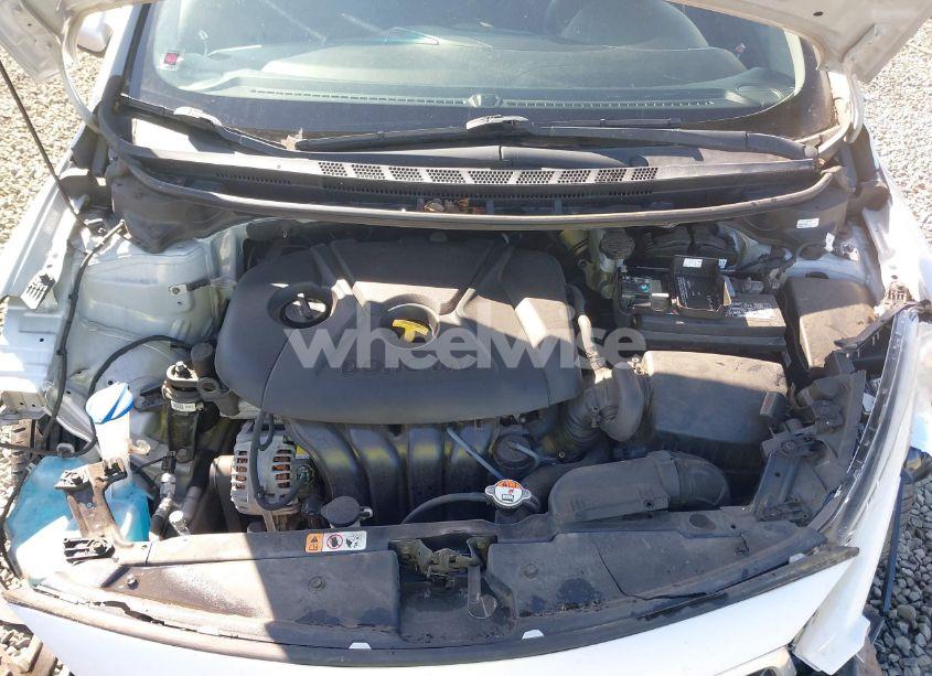 Photo 10 of 2016 Kia Forte LX (VIN KNAFK4A66G5577026)