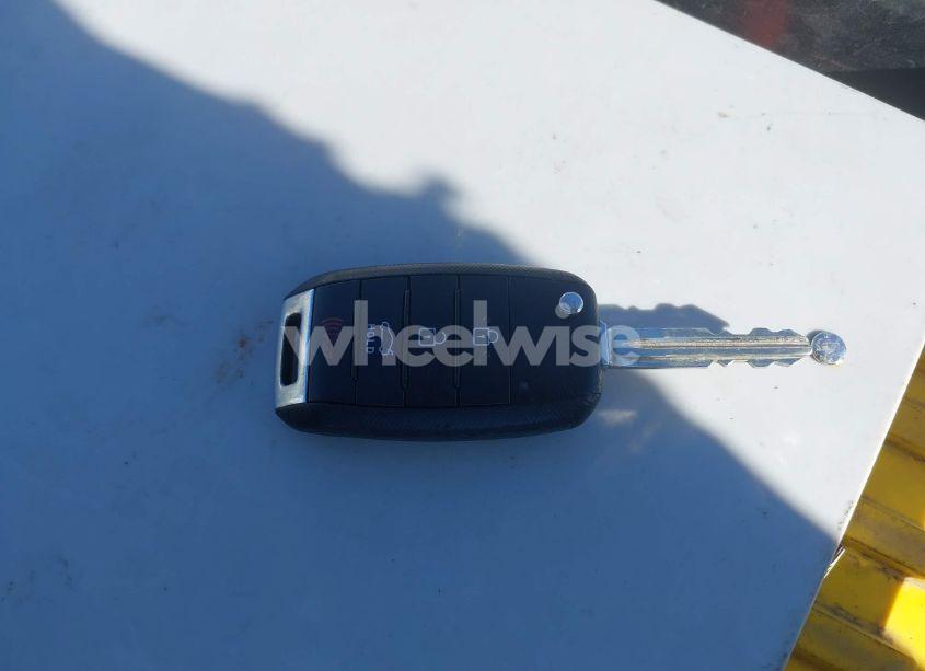 Photo 11 of 2016 Kia Forte LX (VIN KNAFK4A66G5577026)