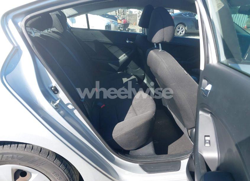 Photo 8 of 2016 Kia Forte LX (VIN KNAFK4A66G5577026)