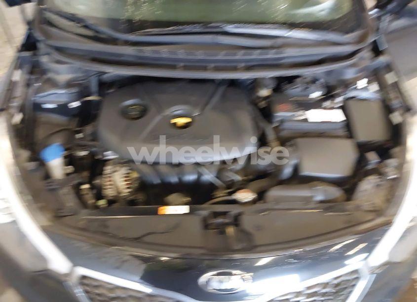 Photo 10 of 2016 Kia Forte LX (VIN KNAFK4A66G5612745)