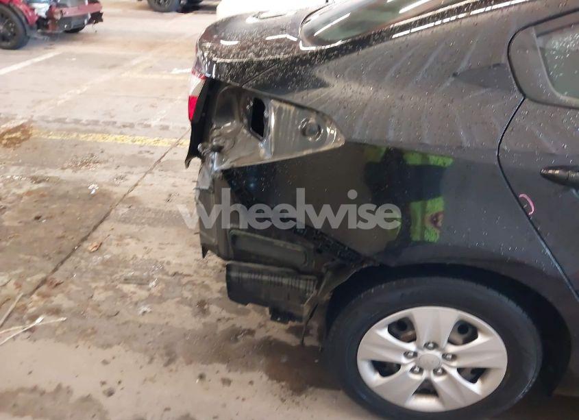 Photo 15 of 2016 Kia Forte LX (VIN KNAFK4A66G5612745)