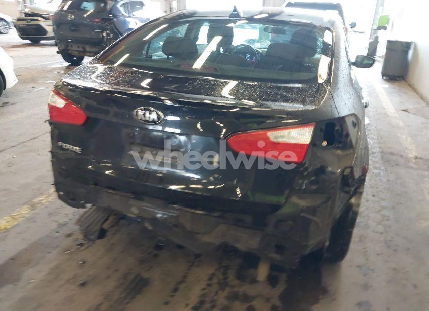 Photo 16 of 2016 Kia Forte LX (VIN KNAFK4A66G5612745)