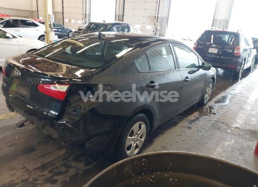 Photo 4 of 2016 Kia Forte LX (VIN KNAFK4A66G5612745)