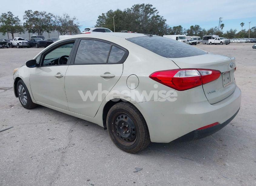 Photo 3 of 2014 Kia Forte LX (VIN KNAFK4A67E5193334)