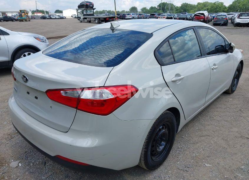 Photo 4 of 2015 Kia Forte LX (VIN KNAFK4A67F5412634)