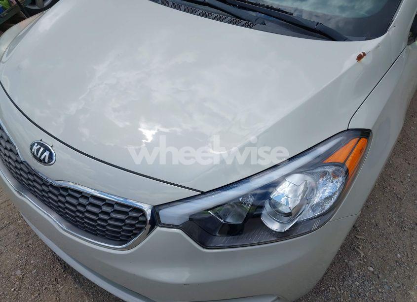 Photo 6 of 2015 Kia Forte LX (VIN KNAFK4A67F5412634)