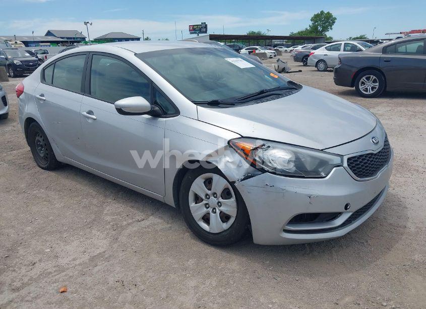 2016 Kia Forte LX (VIN KNAFK4A67G5464511) main photo