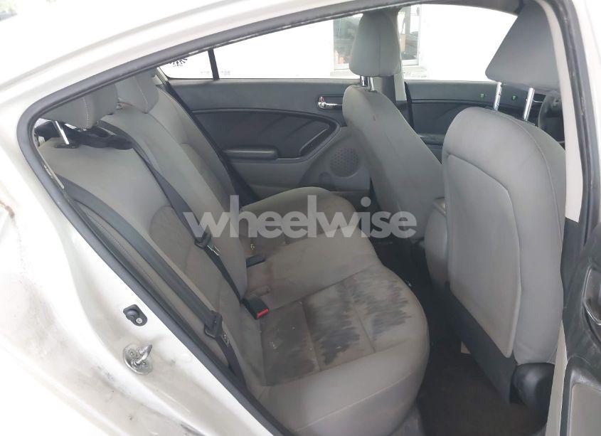Photo 8 of 2015 Kia Forte LX (VIN KNAFK4A68F5295100)
